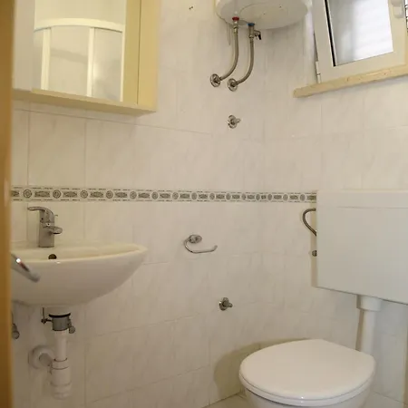 Apartament By The Sea Milna, Hvar - 22619 *